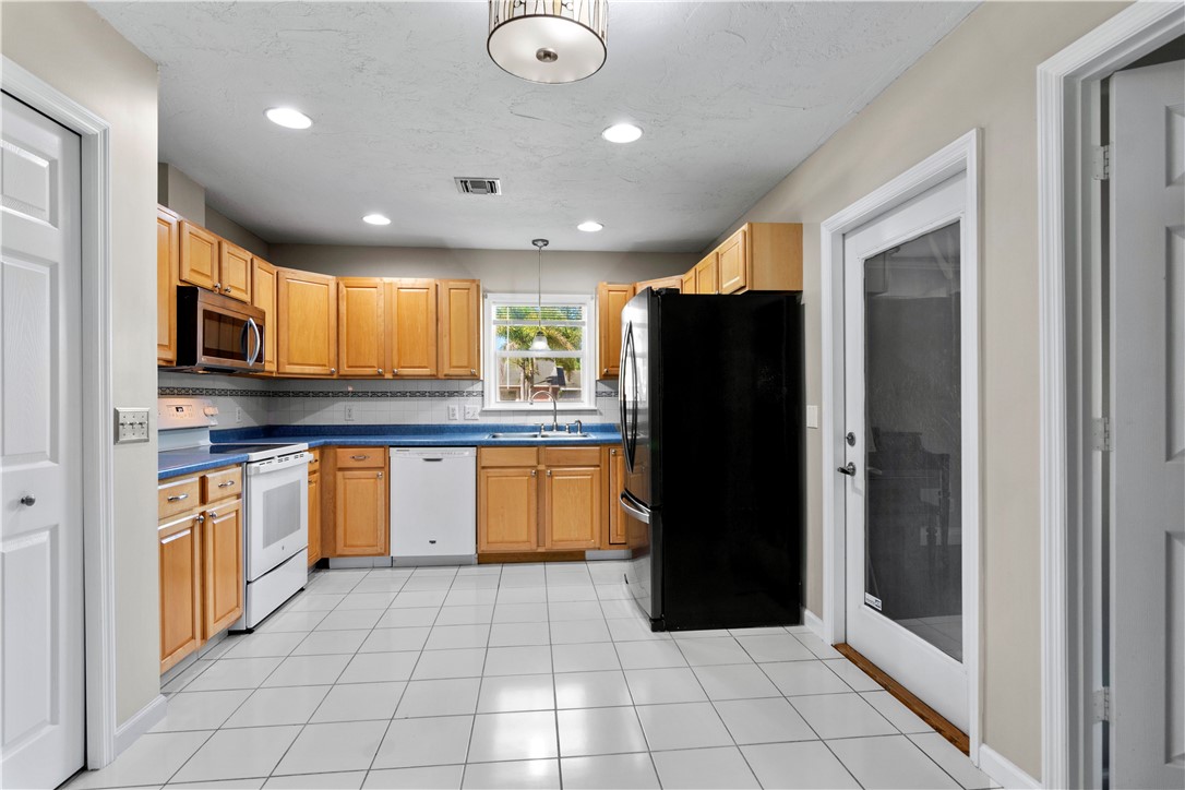 2380 84th Terrace
