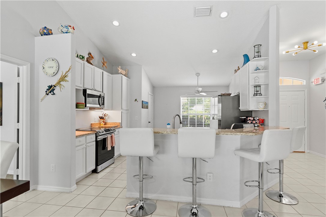 2016 16th Avenue SW