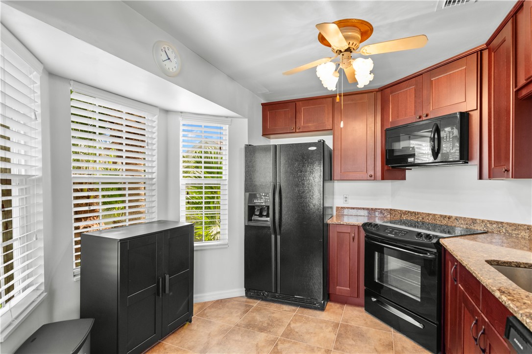 1965 Westminster Circle 3-6