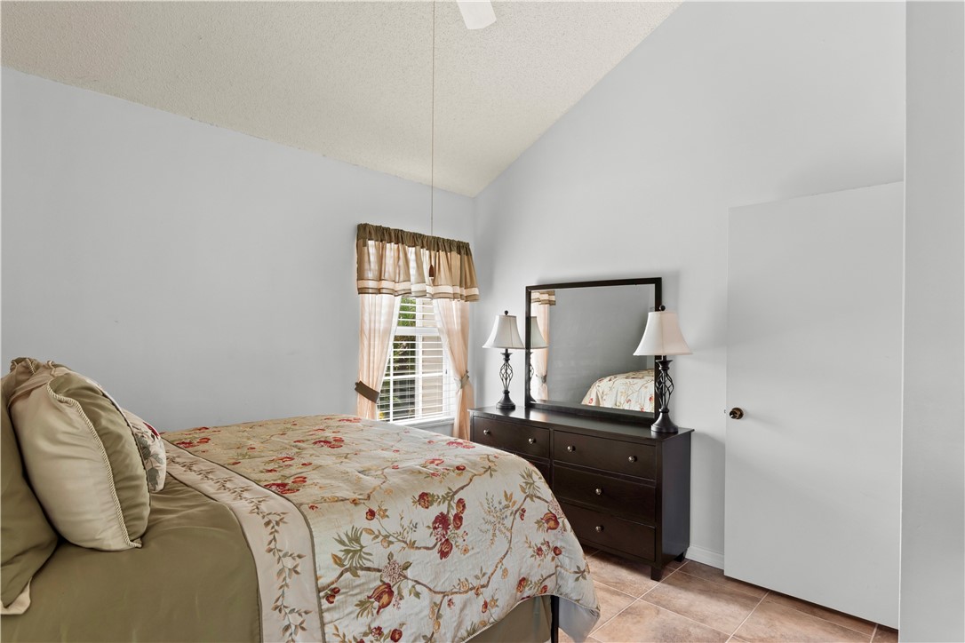 1965 Westminster Circle 3-6