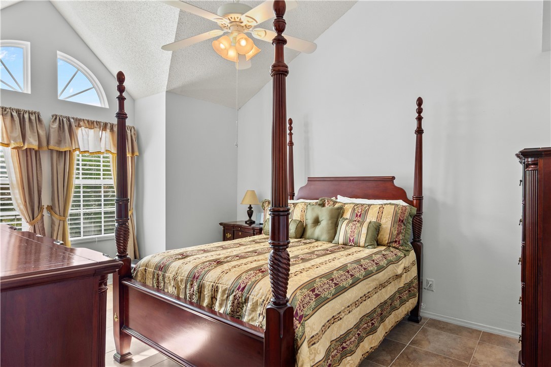 1965 Westminster Circle 3-6