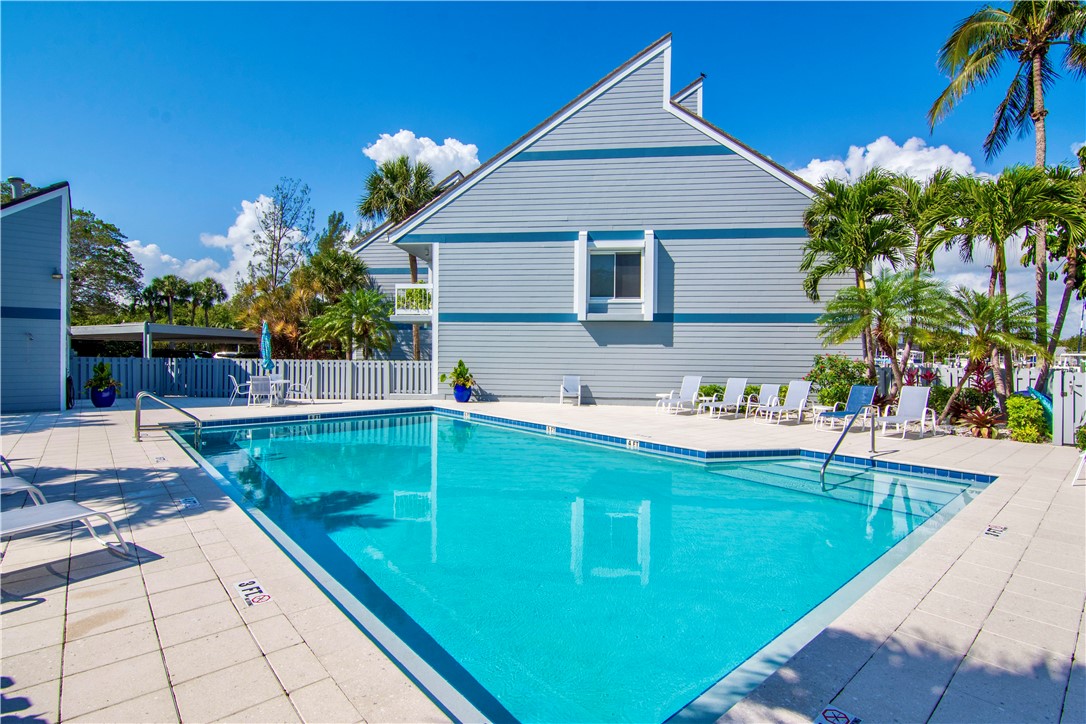 2140 Spyglass Lane 216