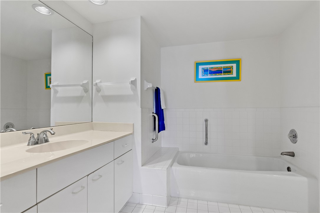 2140 Spyglass Lane 216