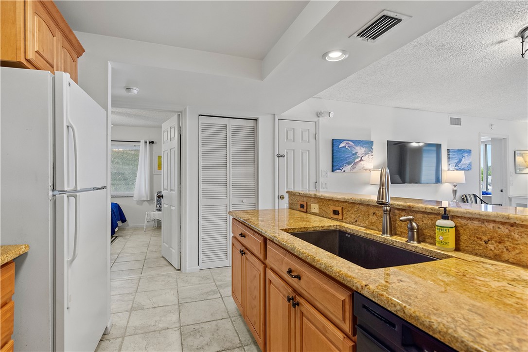 2140 Spyglass Lane 216