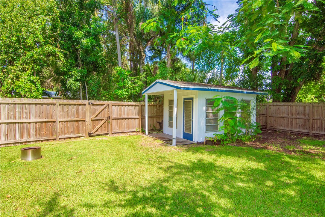 2025 Buena Vista Boulevard