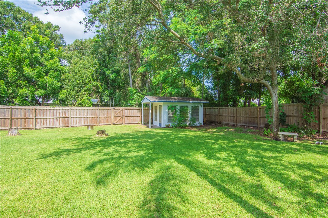 2025 Buena Vista Boulevard