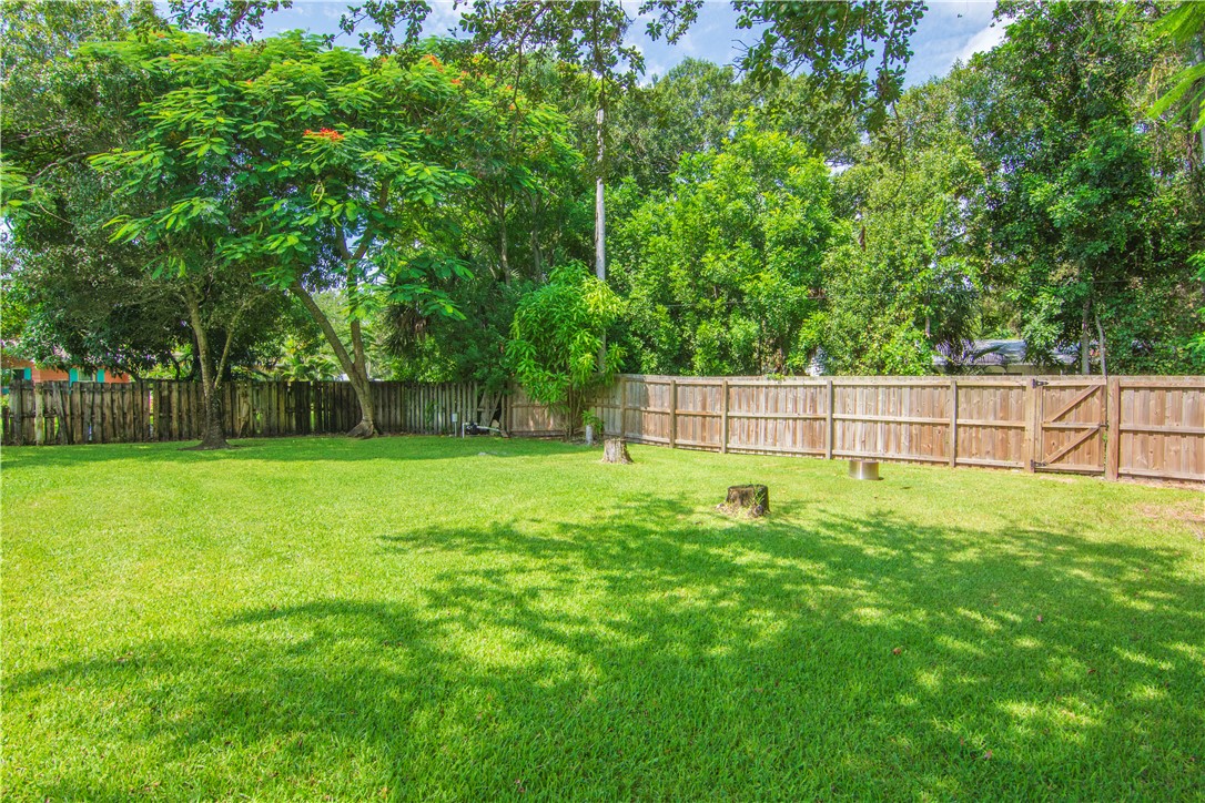 2025 Buena Vista Boulevard