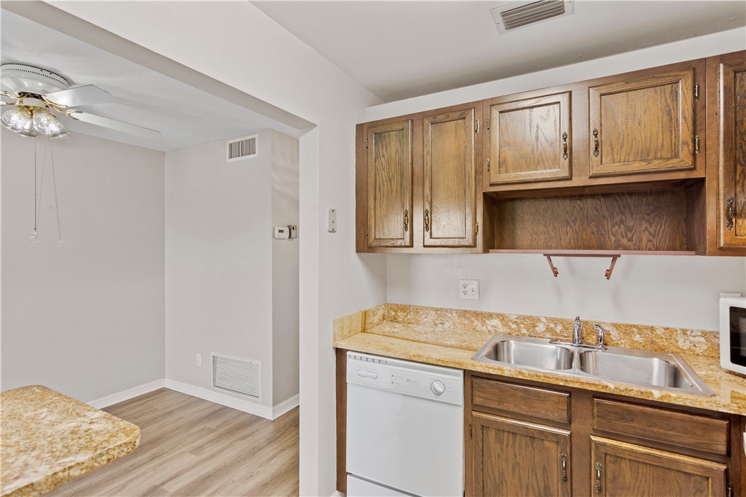 92 Spring Lake Drive 204
