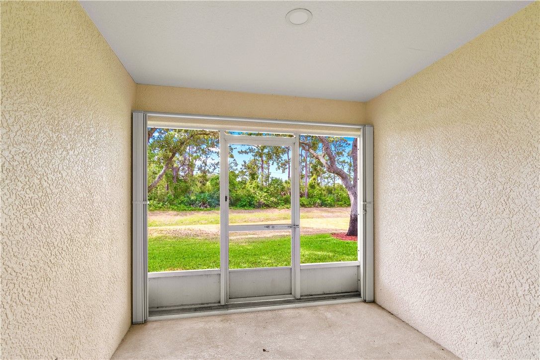 996 S Easy Street