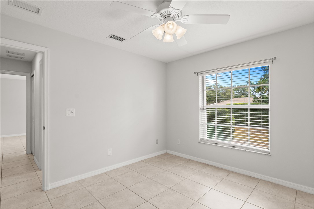 996 S Easy Street