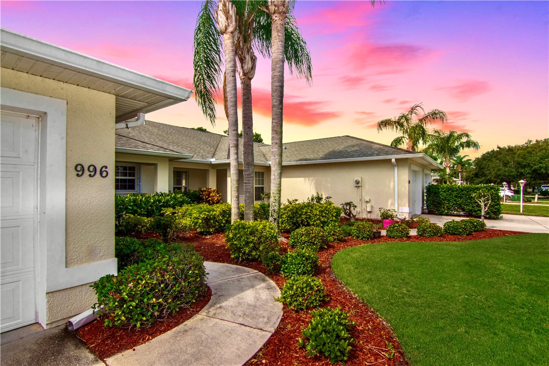 996 S Easy Street