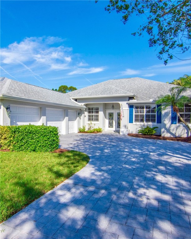 736 Hampton Woods Lane SW