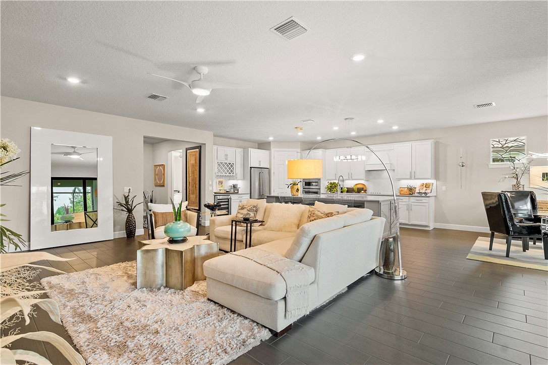 5037 Monroe Circle