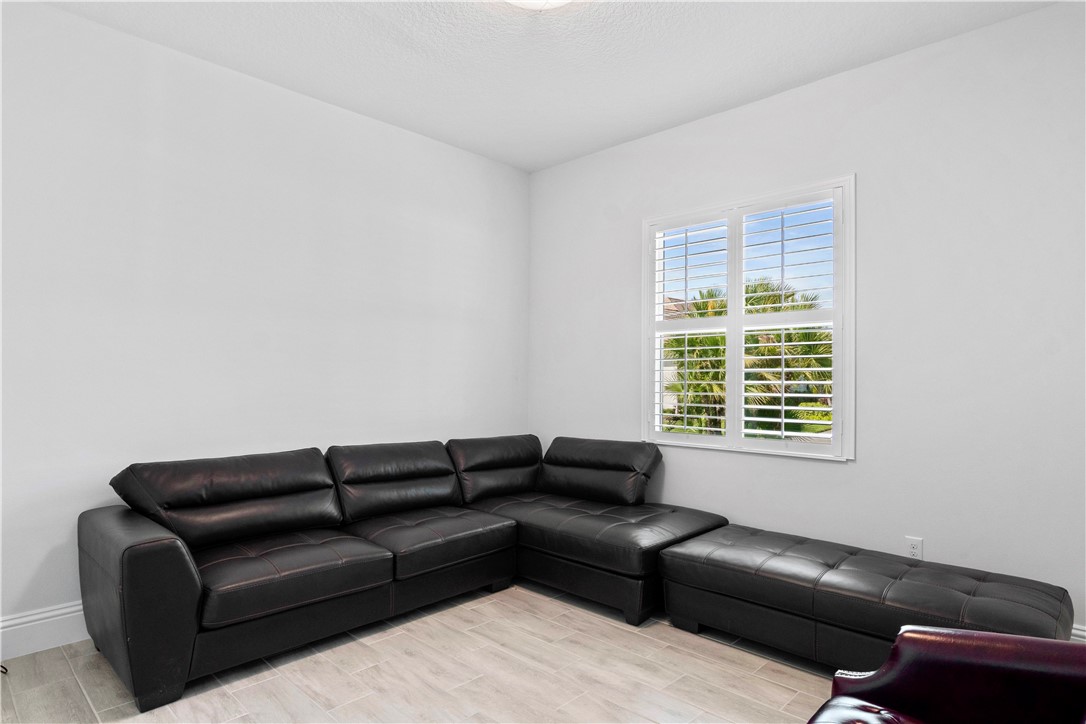 9335 Orchid Cove Circle