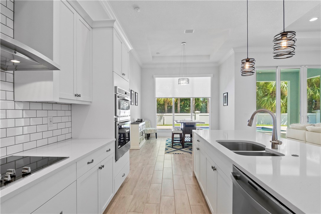 9335 Orchid Cove Circle
