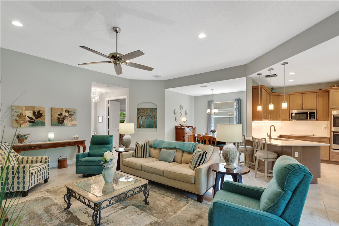 1569 Segovia Circle