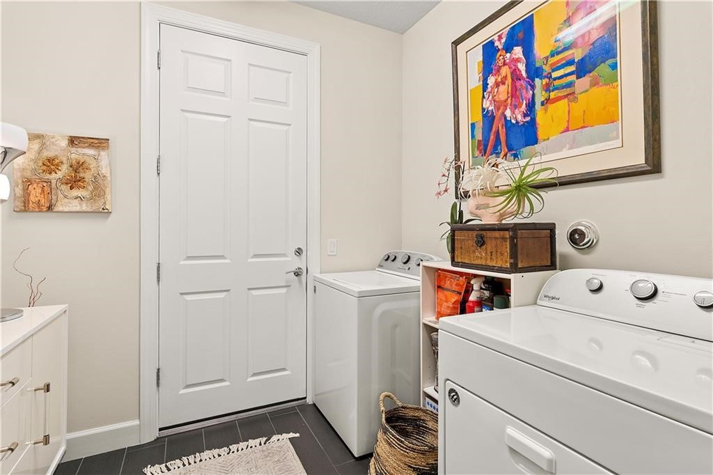 5037 Monroe Circle