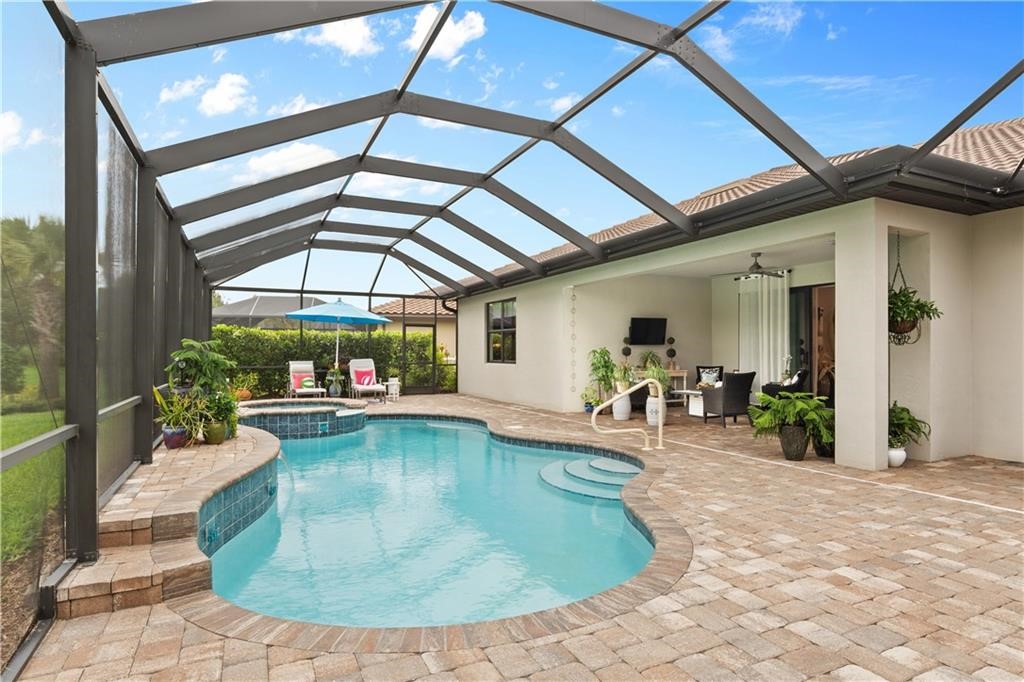 5037 Monroe Circle