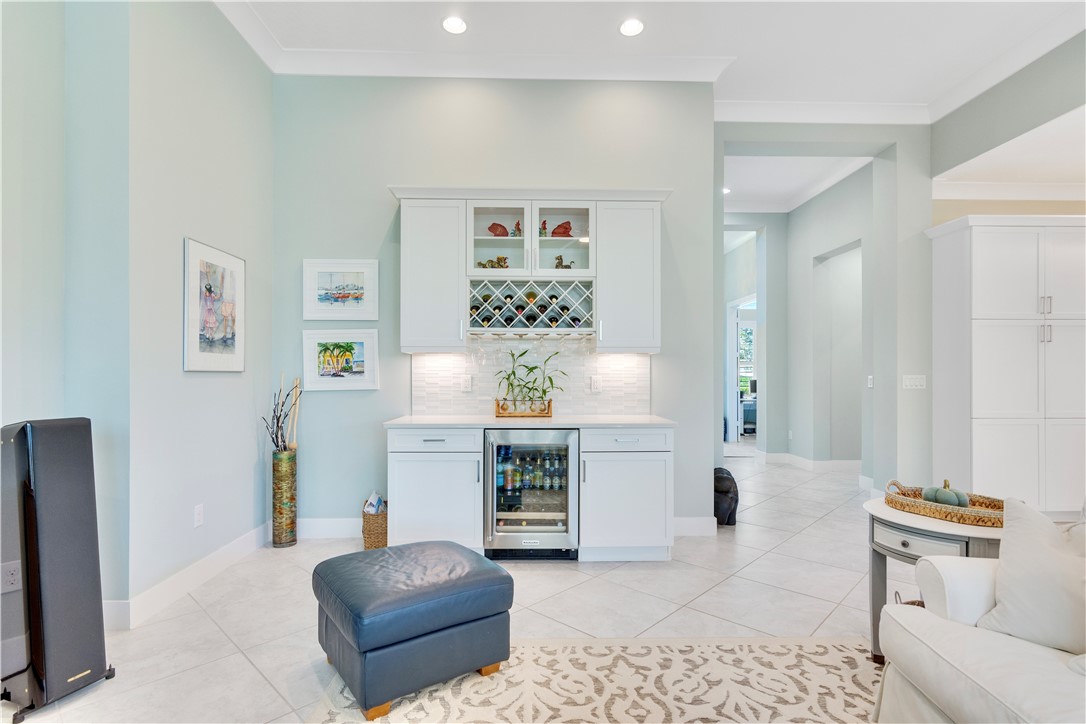 9215 Orchid Cove Circle
