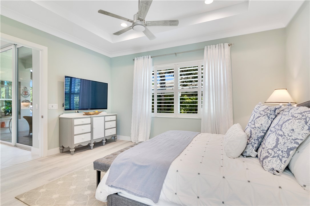 9215 Orchid Cove Circle