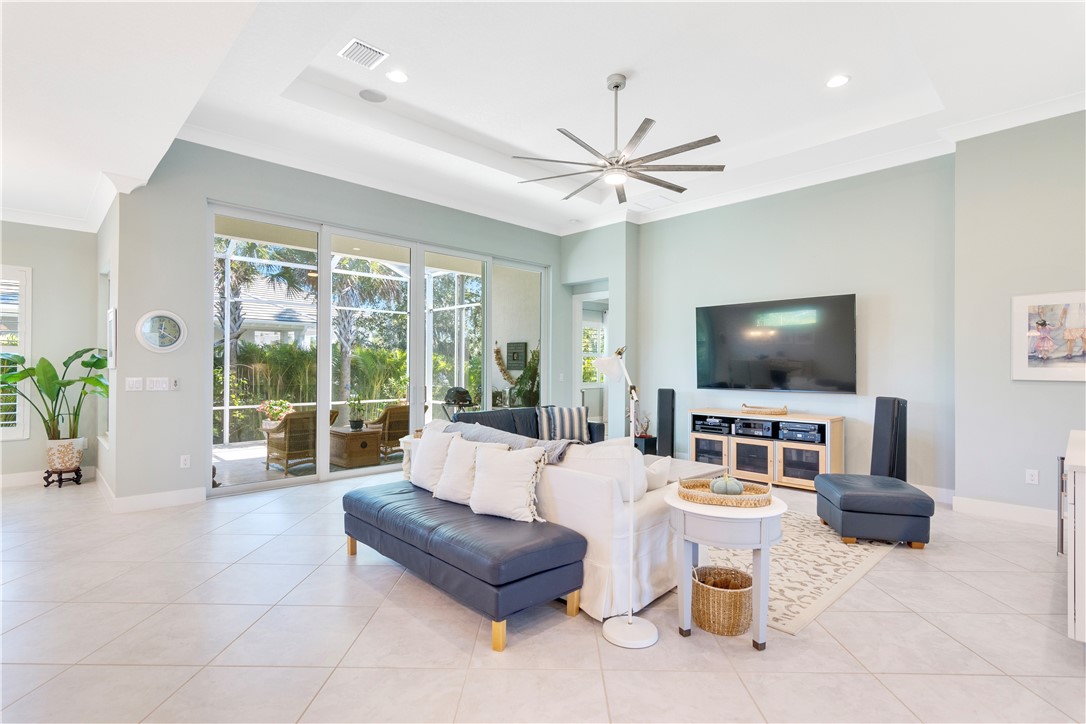 9215 Orchid Cove Circle