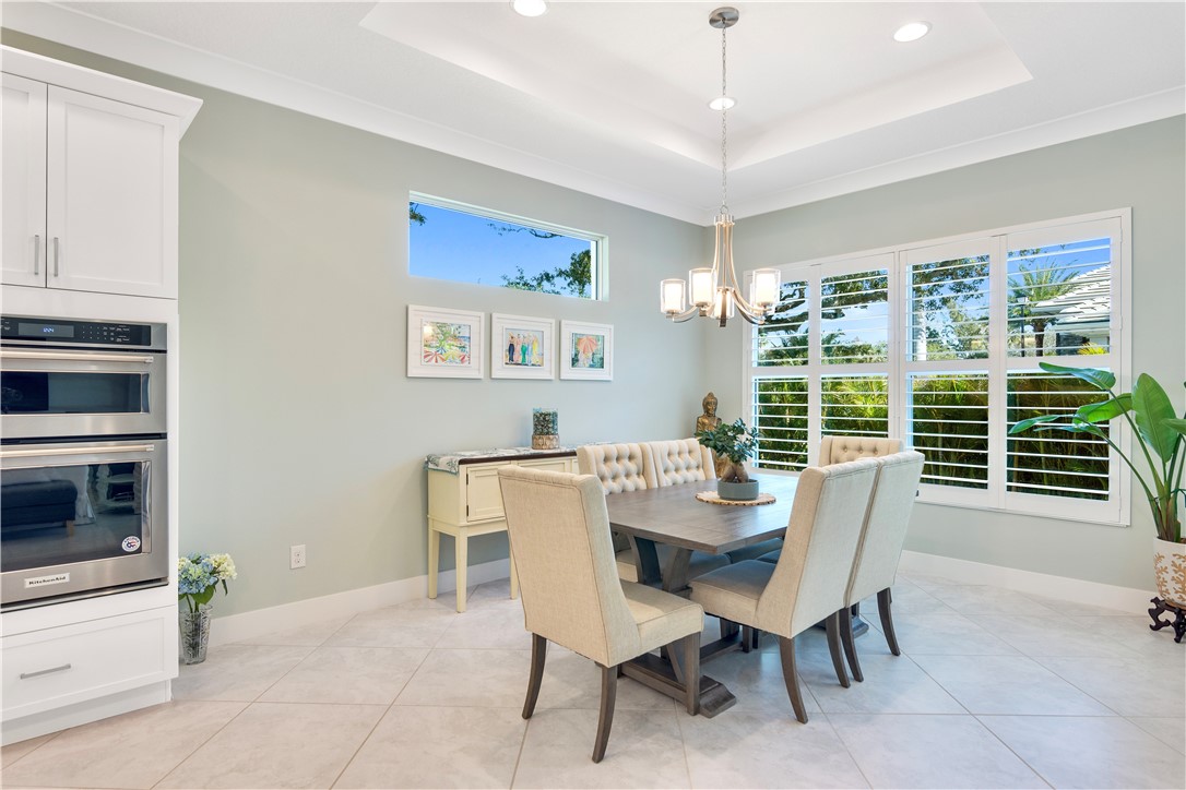 9215 Orchid Cove Circle