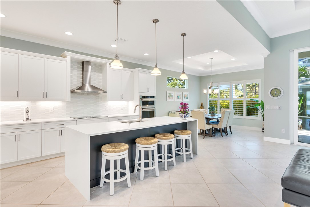 9215 Orchid Cove Circle