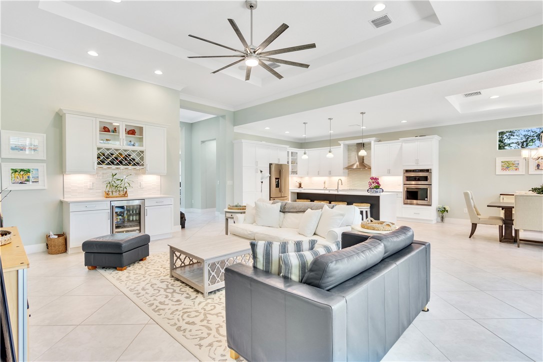 9215 Orchid Cove Circle