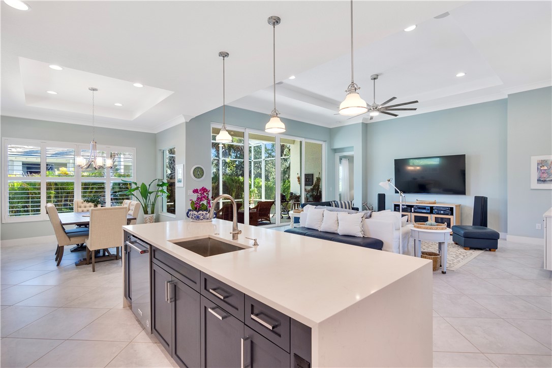 9215 Orchid Cove Circle