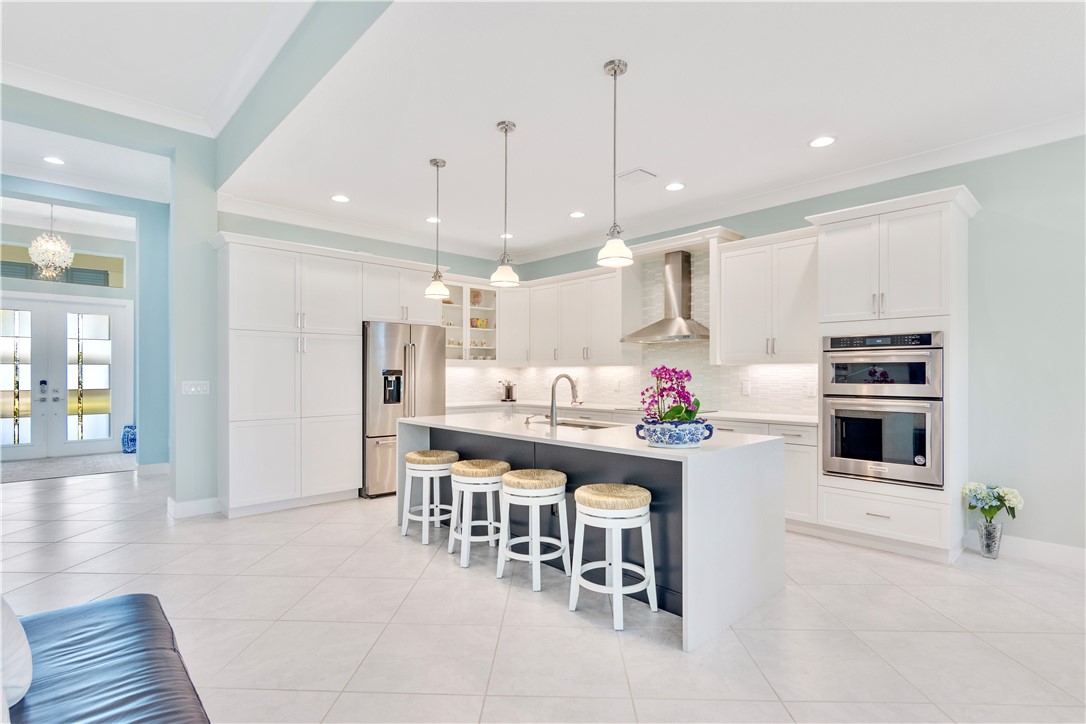 9215 Orchid Cove Circle