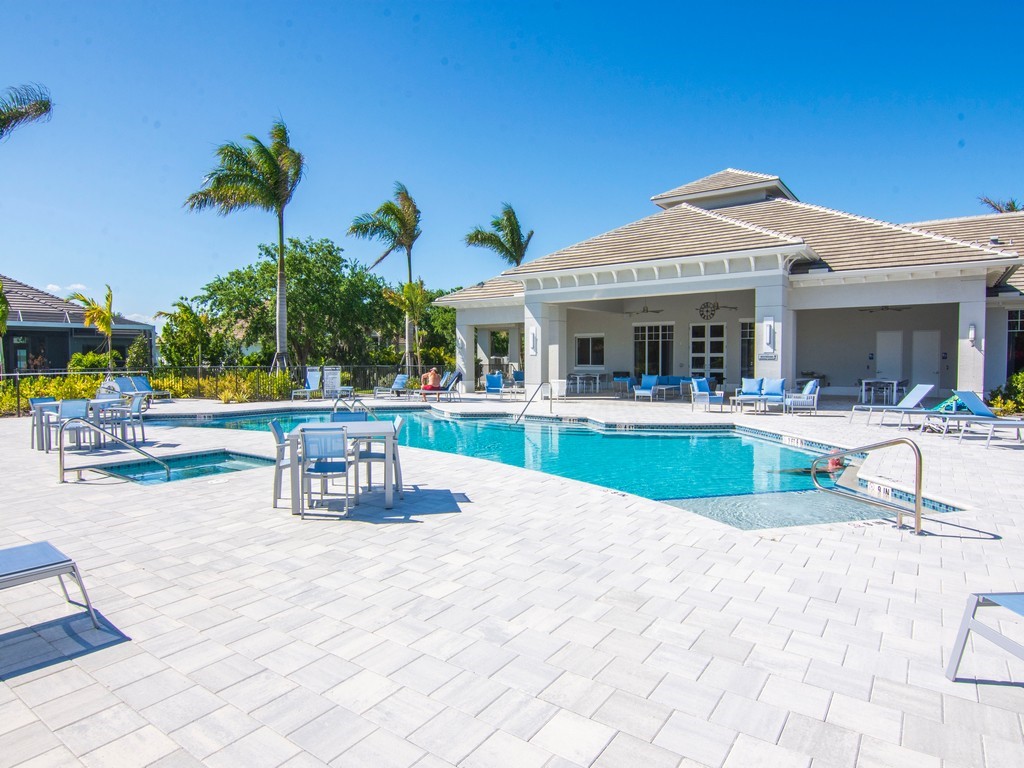 9215 Orchid Cove Circle