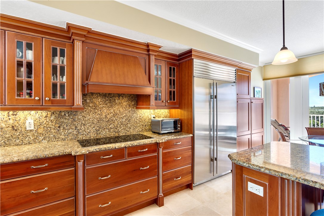 8870 N Sea Oaks Way 312