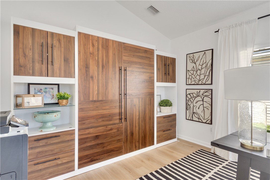 1744 Berkshire Circle SW