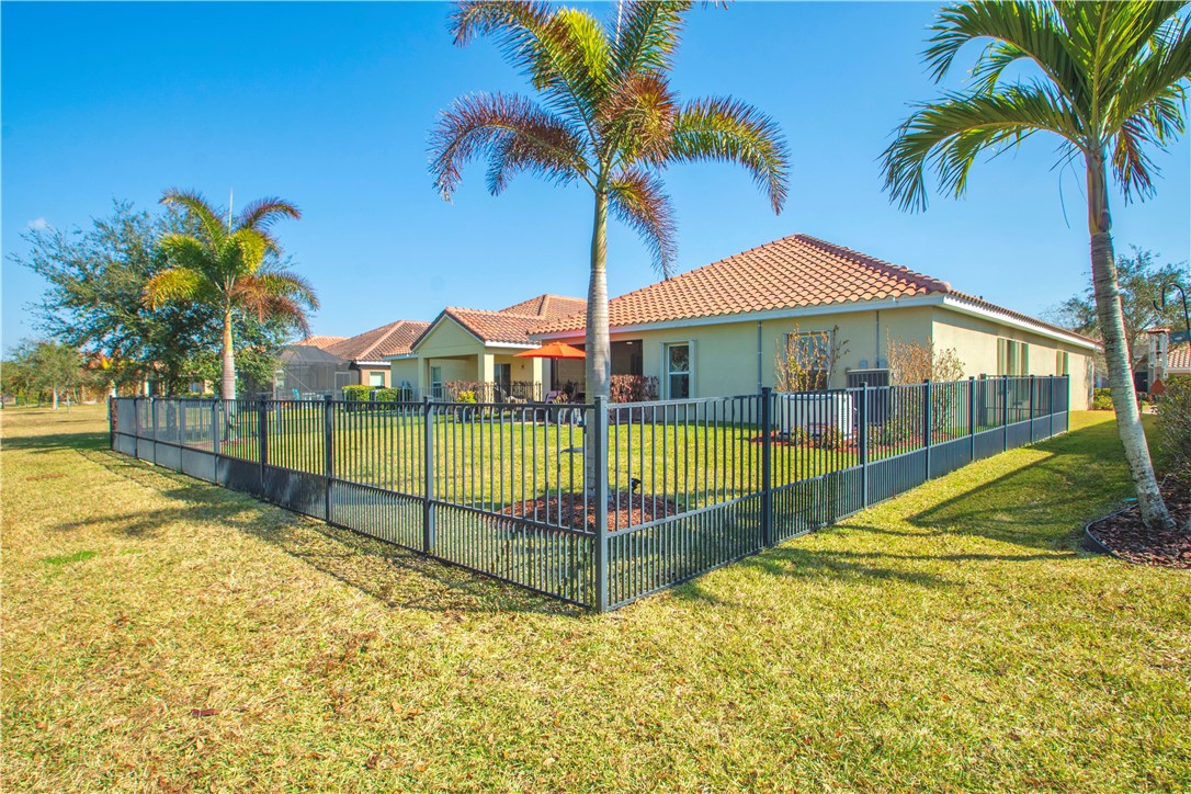 1744 Berkshire Circle SW