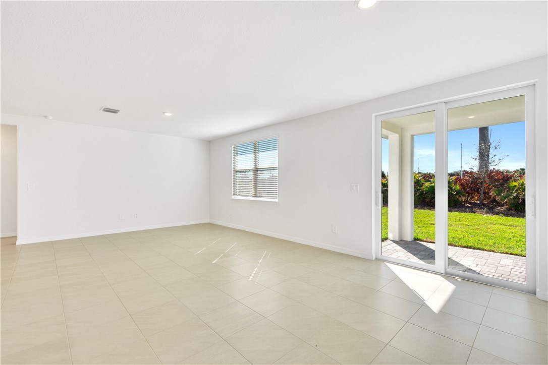 5457 Hampton Park Circle