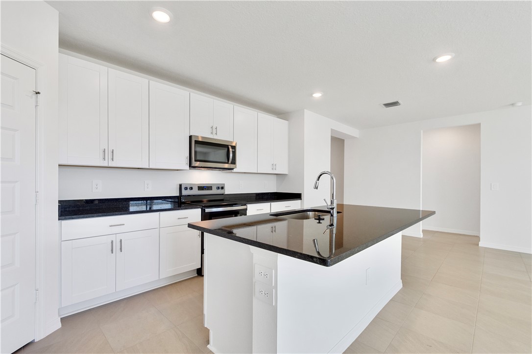 5457 Hampton Park Circle