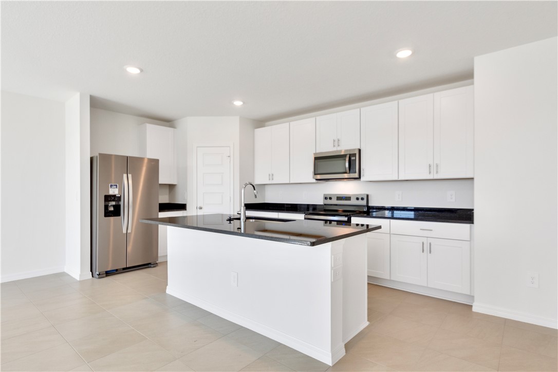 5457 Hampton Park Circle