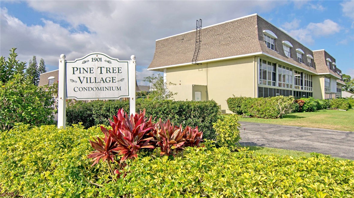 1901 Indian River Boulevard D210