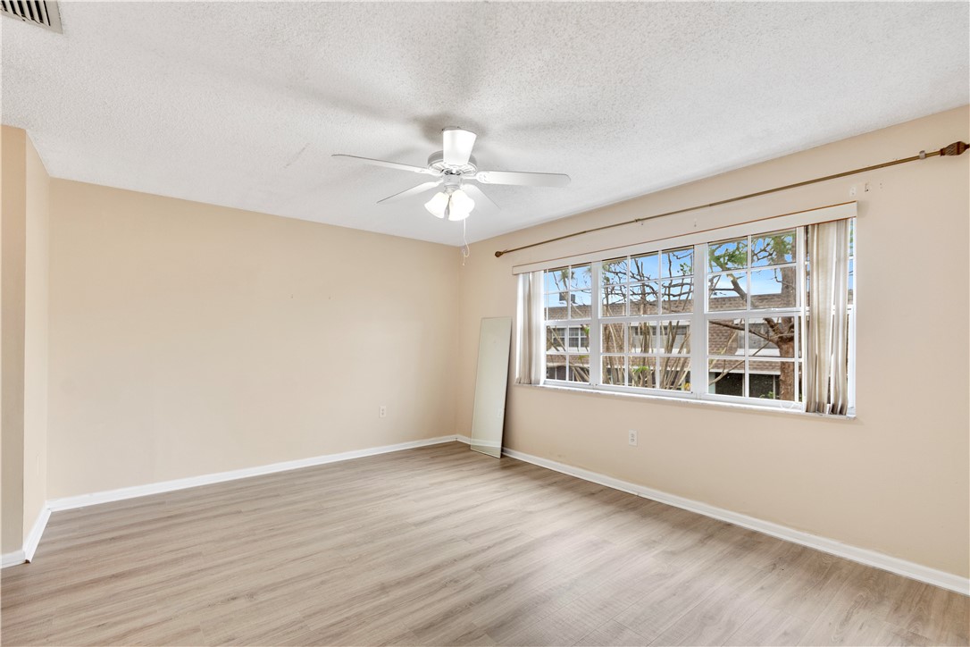 1901 Indian River Boulevard D210