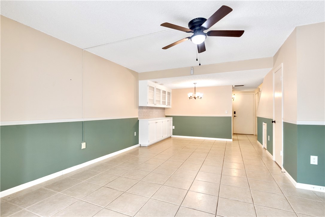 1901 Indian River Boulevard D210