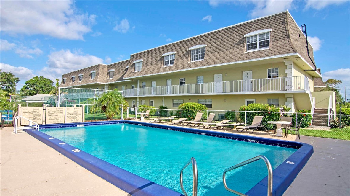1901 Indian River Boulevard D210