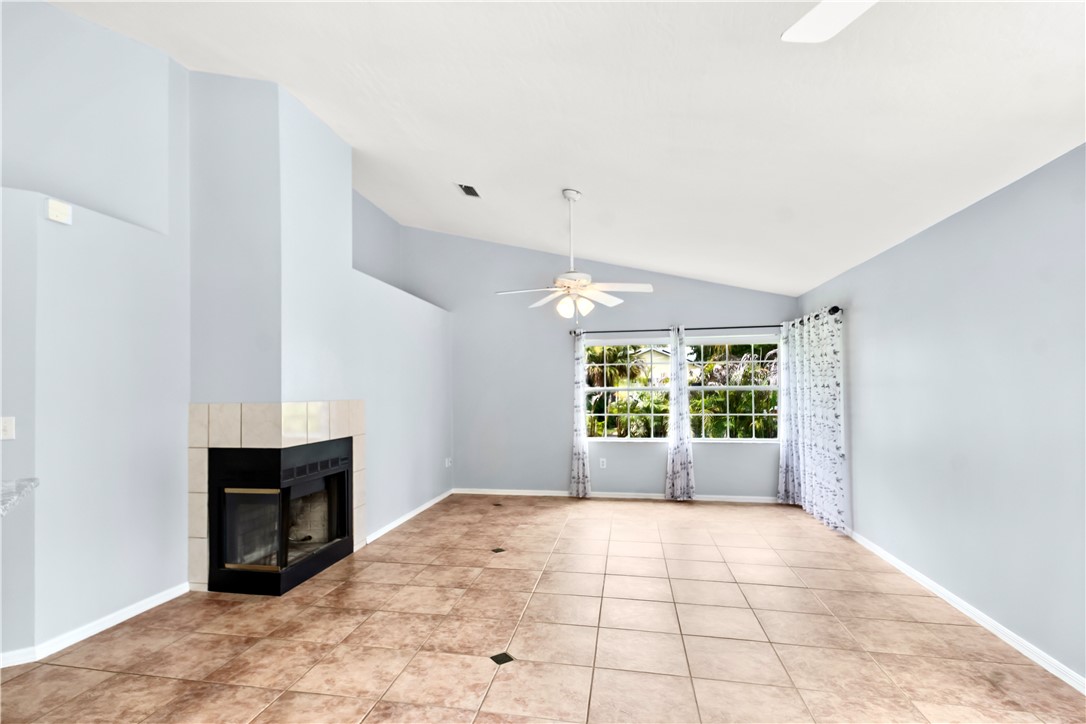 738 Periwinkle Drive