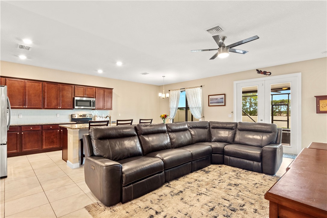 10113 W Verona Circle