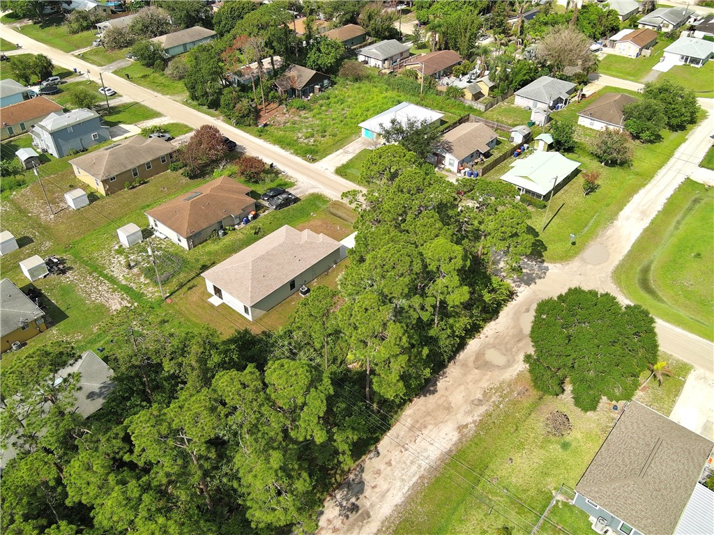 1200 12th Court SW