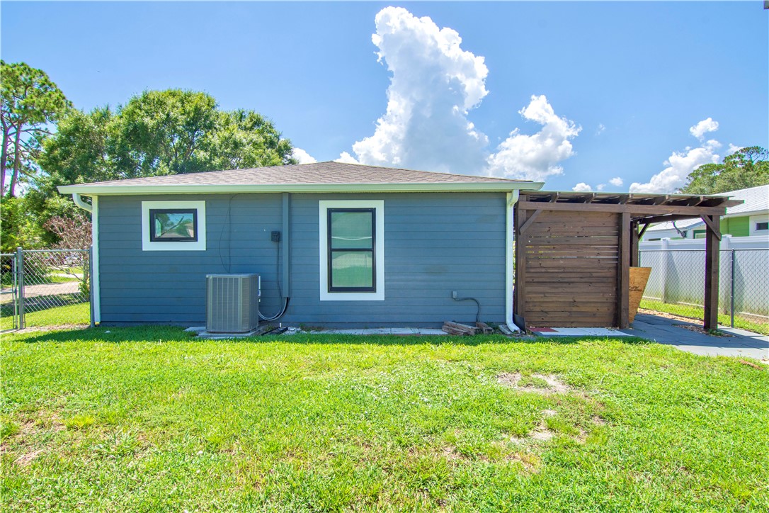 1190 12th Court SW