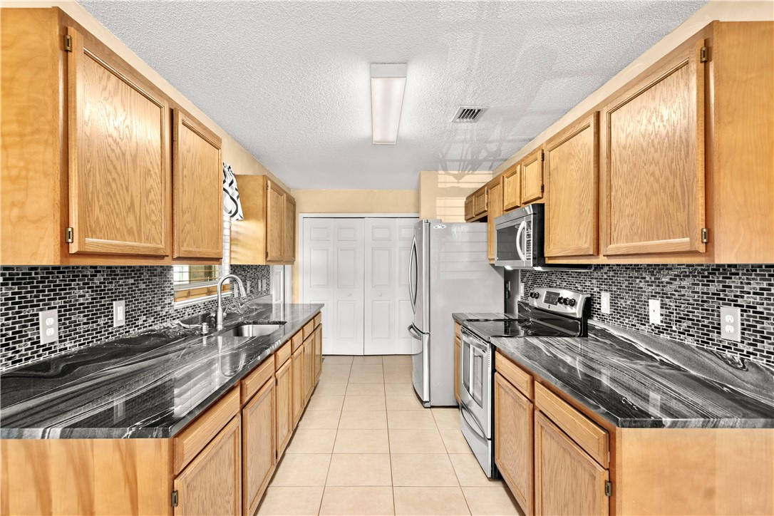 1190 12th Court SW