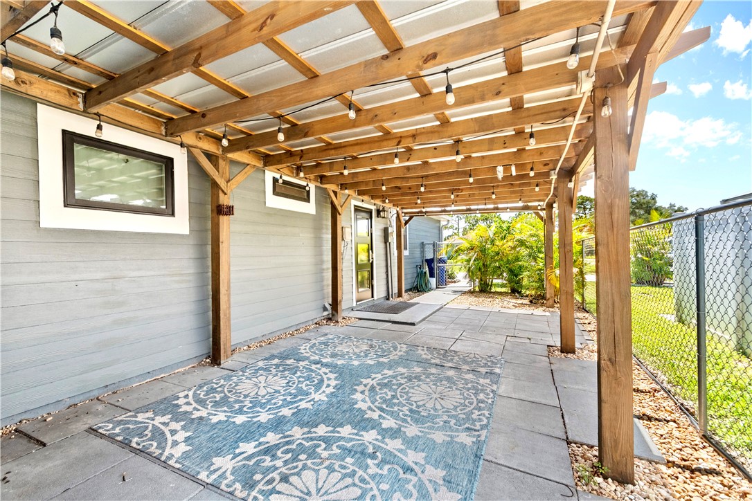 1190 12th Court SW