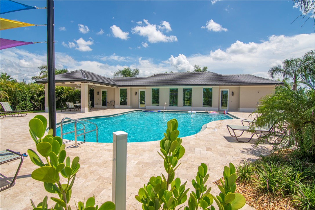 1646 Segovia Circle
