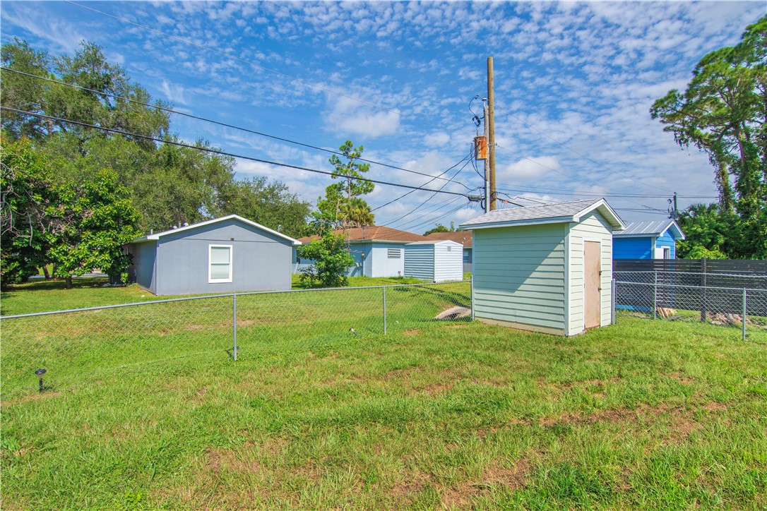 1175 12th Court SW