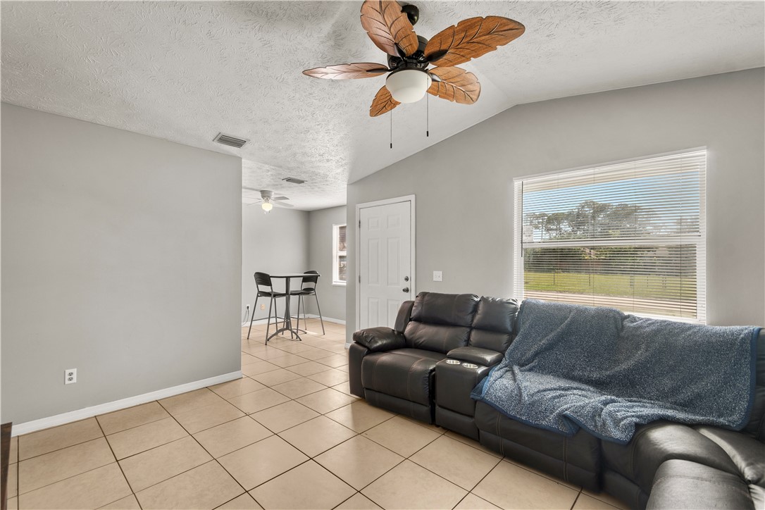 1175 12th Court SW